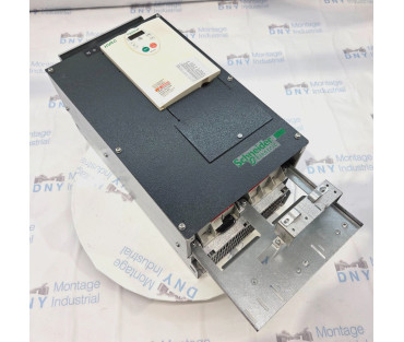 Schneider Electrc Altivar ATV212HD22N4 22 kW frequency inverter. 1157