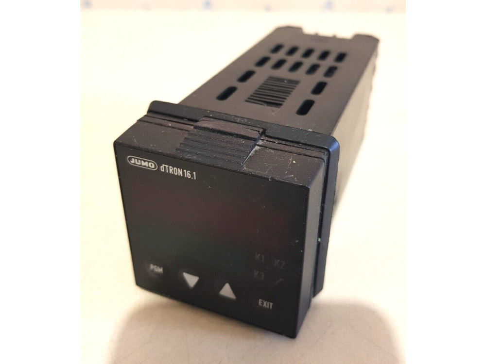 JUMO 703011/10-001-000-000-23/000 Temperature Regulator. B18/257 B18/257 | Jumo - Image 1