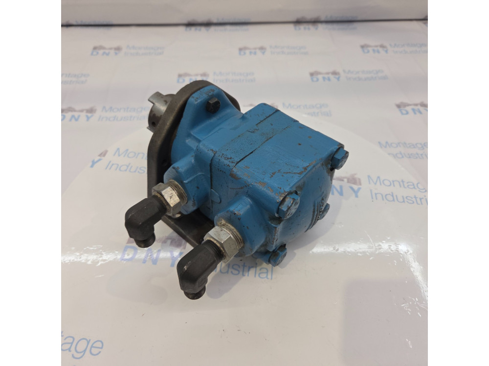 VICKERS M2214251C13 168417 Hydraulic Engine. P2/1049 P2/1049 | VICKERS - Image 1