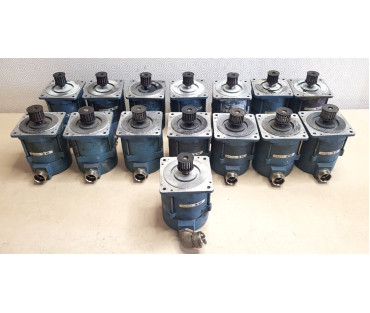 SUPERIOR ELECTRIC SS221-2030 SLO-SYN MOTOR SYNCHRONOUS STEPING 1pcs #127