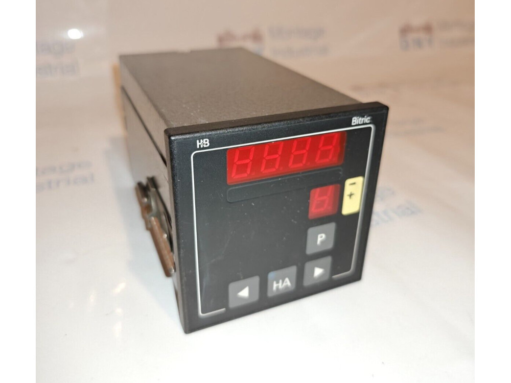 B10 /533 | H & B - Image 1
