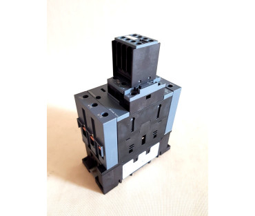 Siemens 3RT2046-1AL24 power contactor G/219628 E02 /B17 /333