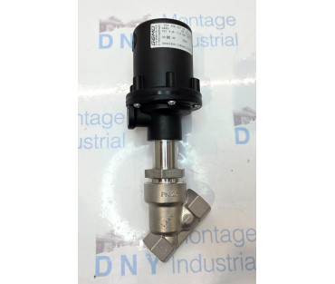 GEMÜ 554 15D 137 51 0 Angle Seat Valve. P2/960